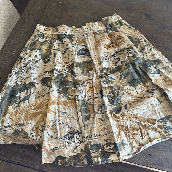 Retrolicious Dinosaur Paleo Map Knee Length Skirt - Picture 1 of 10